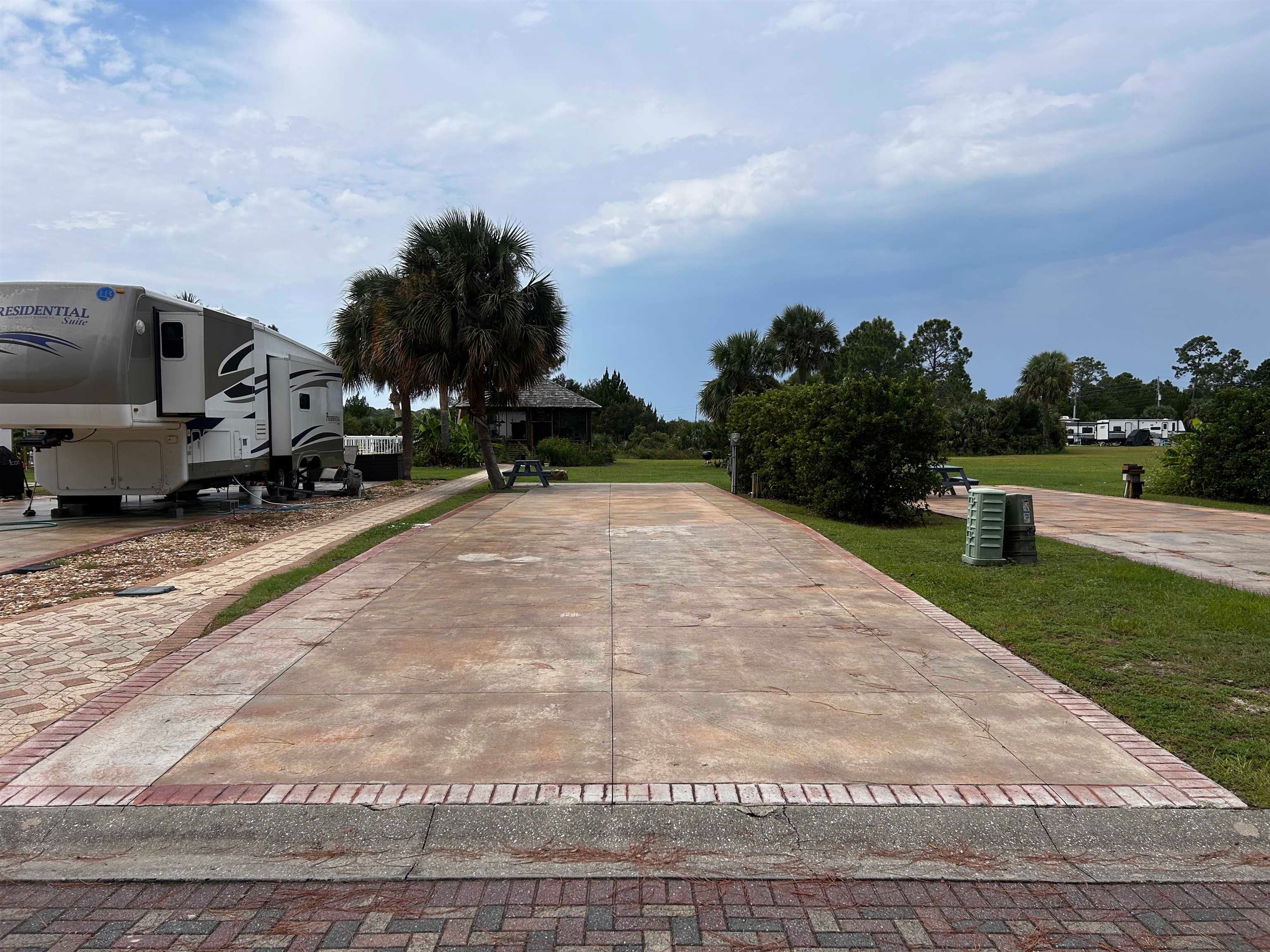 303 East Pass Landing