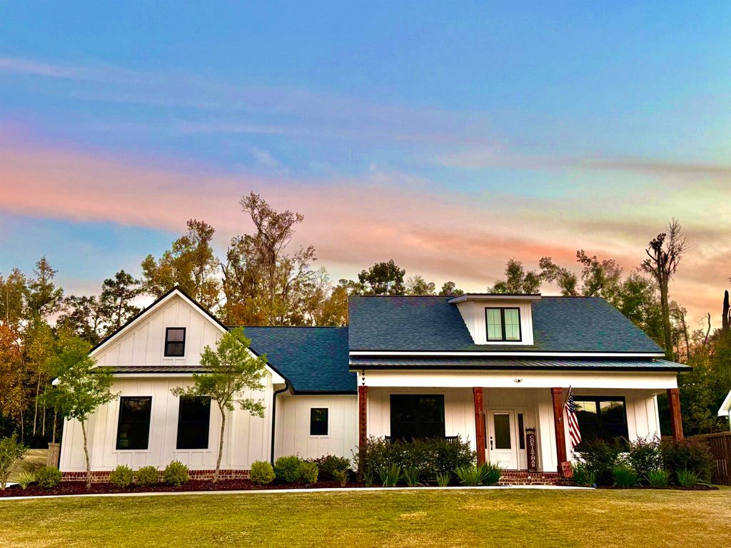 Photo of 3395 Mariana Oaks Drive, Tallahassee, FL 32311 (MLS # 394797)