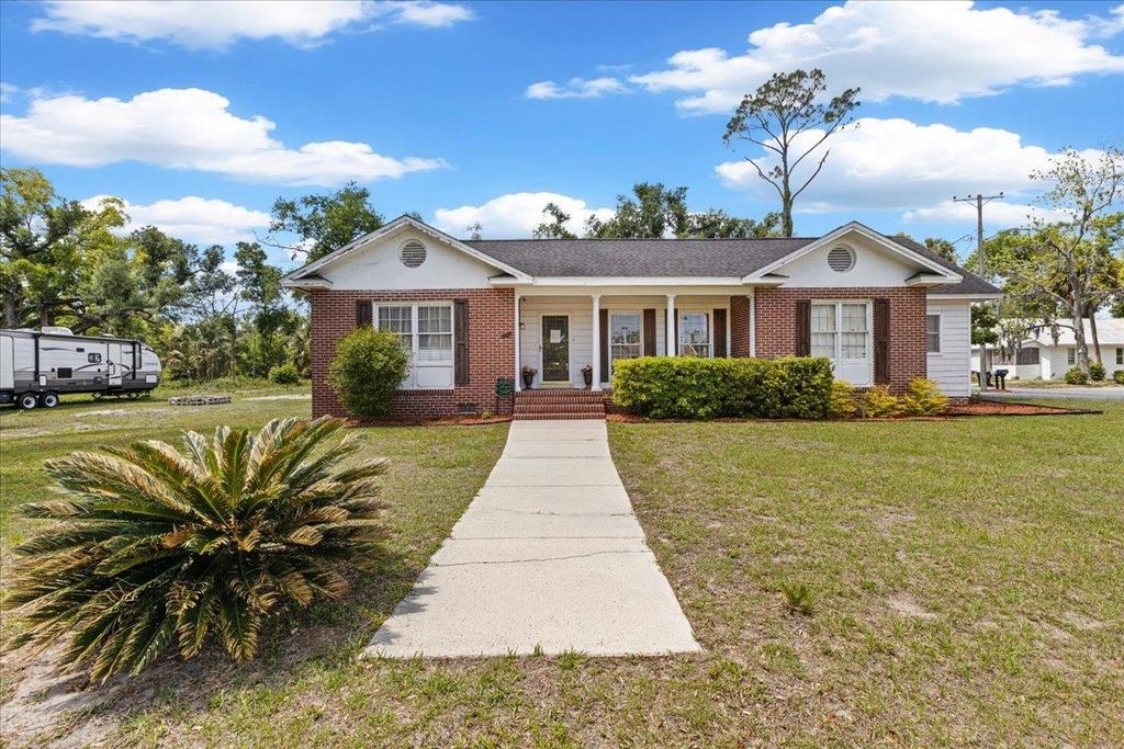 Photo of 515 N QUINCY Street, Perry, FL 32347 (MLS # 399234)