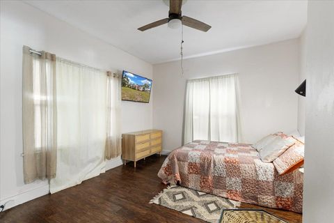 Tiny photo for 515 N QUINCY Street, Perry, FL 32347 (MLS # 399234)