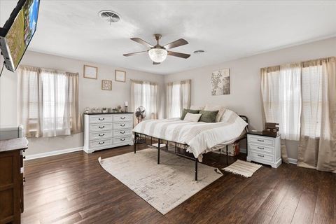 Tiny photo for 515 N QUINCY Street, Perry, FL 32347 (MLS # 399234)