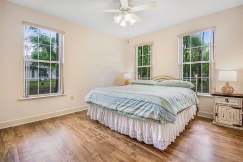 Tiny photo for 23390 Elmwood Lane, Other Florida, FL 32064 (MLS # 399432)