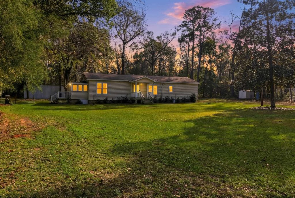 Photo of 1381 Yearling Trail, Tallahassee, FL 32317 (MLS # 394933)