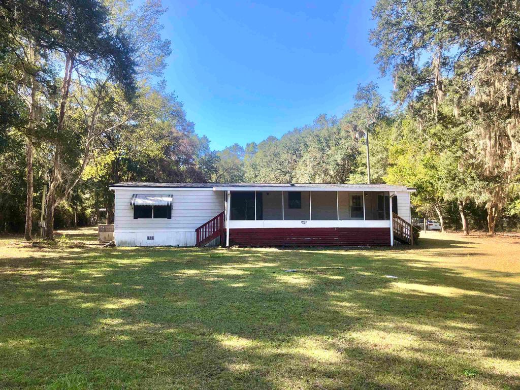 Photo of 24057 Lanier Street, Tallahassee, FL 32310 (MLS # 392580)
