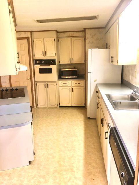 Tiny photo for 24057 Lanier Street, Tallahassee, FL 32310 (MLS # 392580)