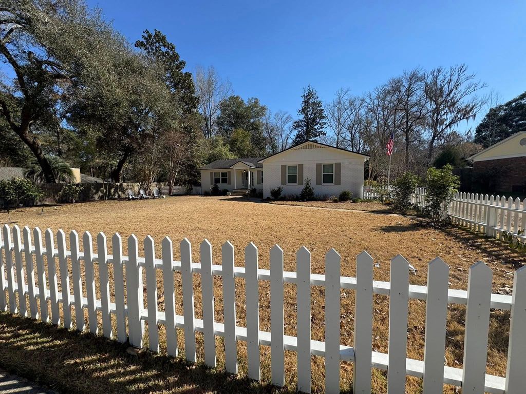 Photo of 3799 Forsyth Way, Tallahassee, FL 32309 (MLS # 396220)