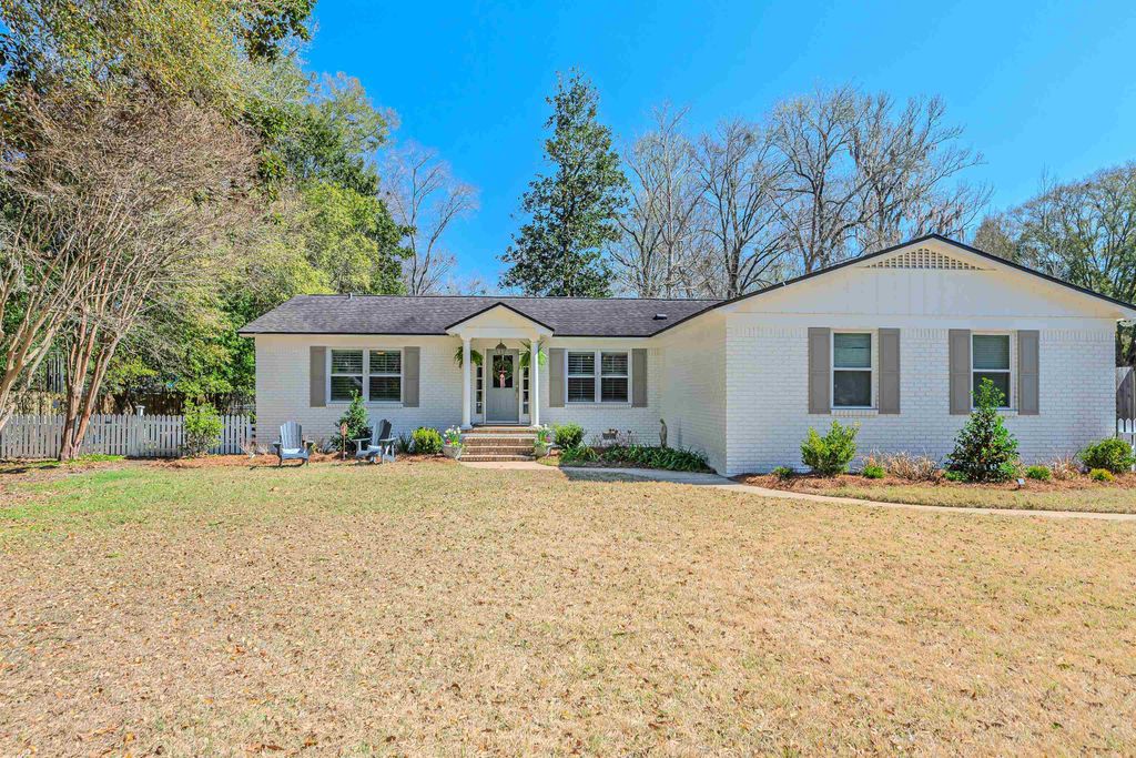 Photo of 3799 Forsythe Way, Tallahassee, FL 32309 (MLS # 396220)