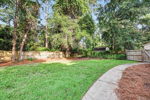 Tiny photo for 1653 Copperfield Circle, Tallahassee, FL 32312 (MLS # 401932)
