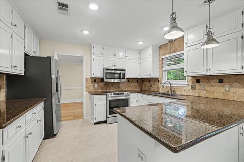 Tiny photo for 1653 Copperfield Circle, Tallahassee, FL 32312 (MLS # 401932)