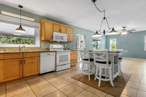 Tiny photo for 24494 Lanier Street, Tallahassee, FL 32310 (MLS # 388496)