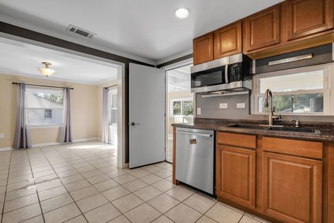Tiny photo for 501 Gaile Avenue, Tallahassee, FL 32305 (MLS # 395238)