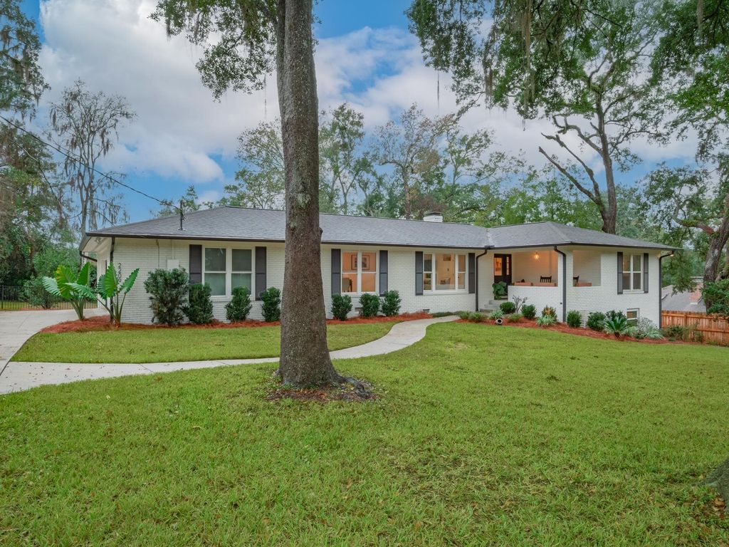 Photo of 2209 Demeron Road, Tallahassee, FL 32308 (MLS # 394190)