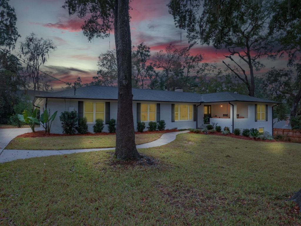 Photo of 2209 Demeron Road, Tallahassee, FL 32308 (MLS # 394190)