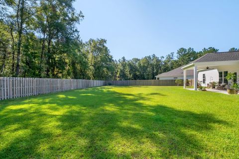 A home in CRAWFORDVILLE