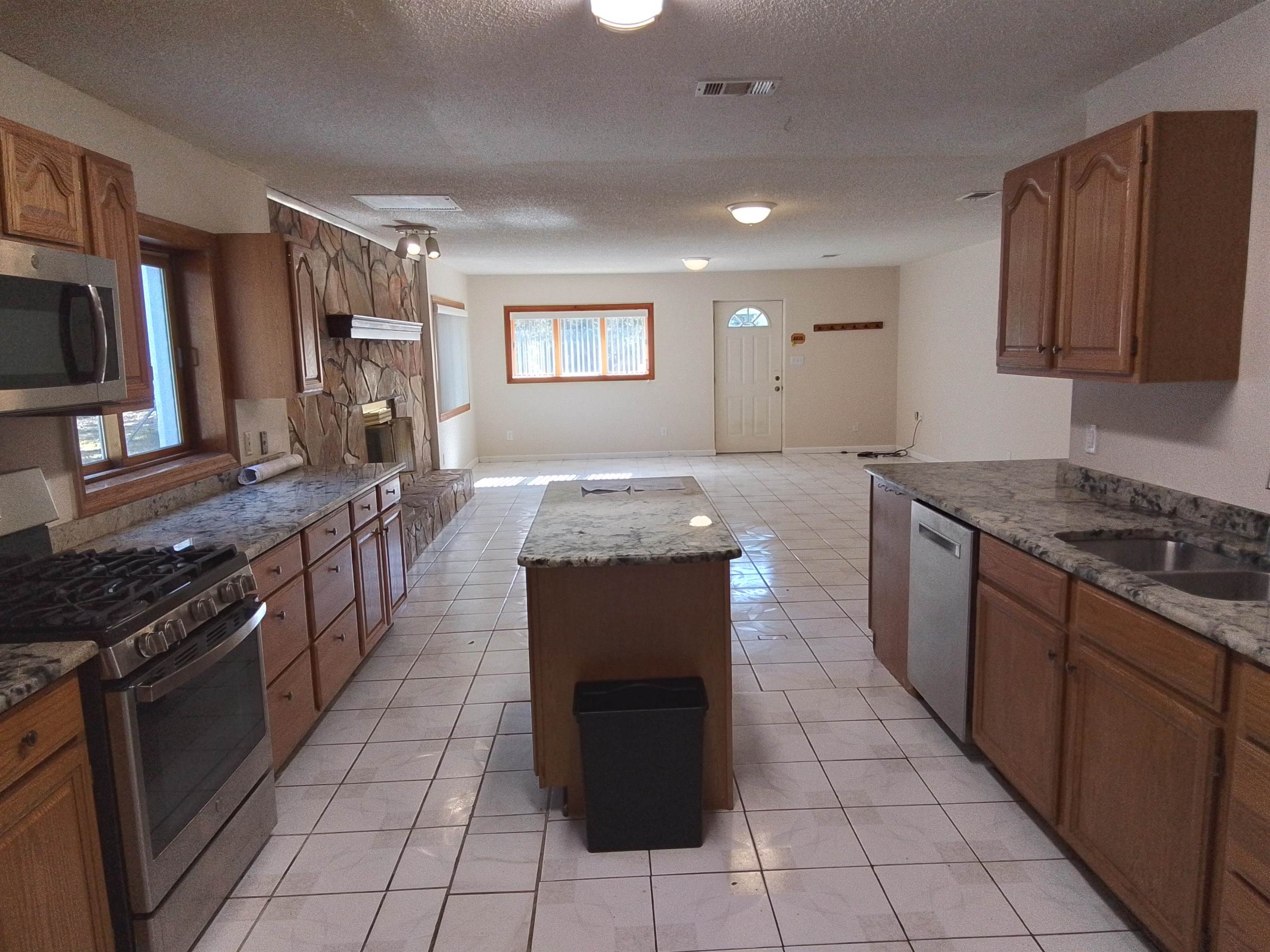 3657 Coastal Highway