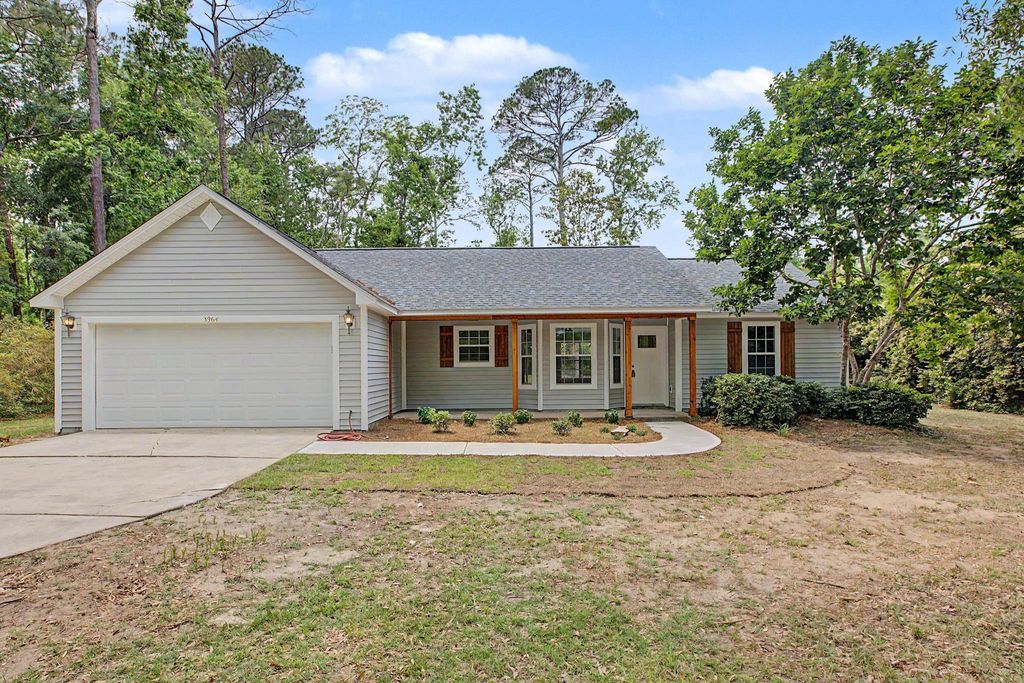 Photo of 3964 Camino Real Real, Tallahassee, FL 32311 (MLS # 399444)