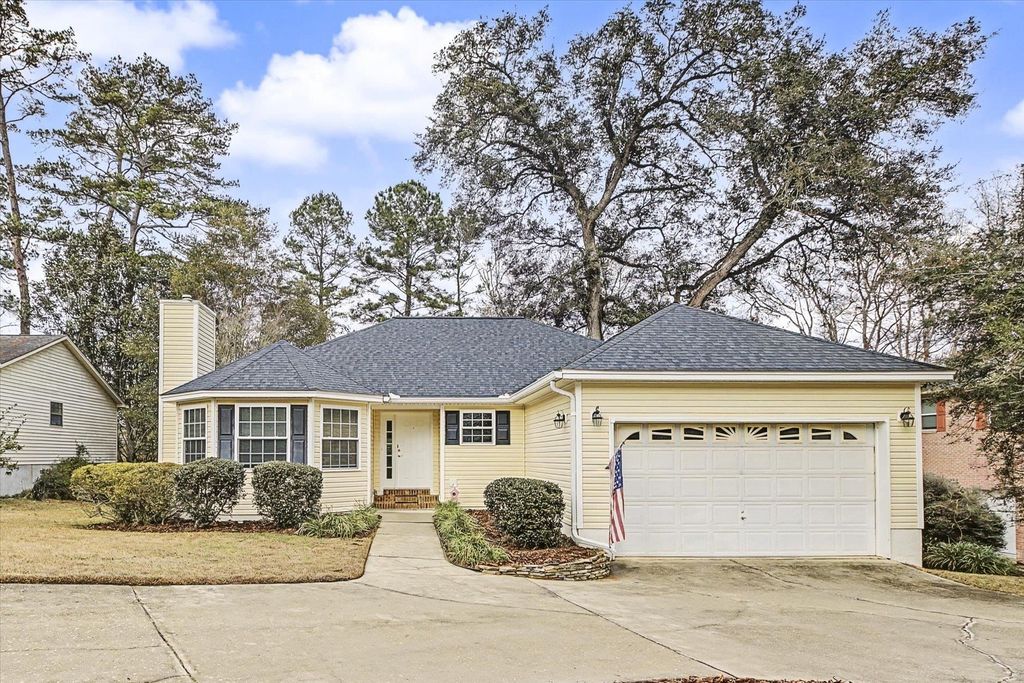 Photo of 3884 Paddrick Drive, Tallahassee, FL 32309 (MLS # 395654)