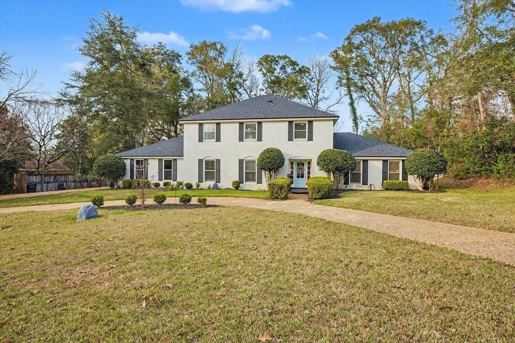 Photo of 3042 Fermanagh Drive, Tallahassee, FL 32309 (MLS # 394894)