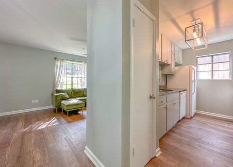 Tiny photo for 2011 Gardenbrook Lane, Tallahassee, FL 32301 (MLS # 402105)
