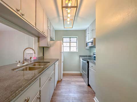 Tiny photo for 2011 Gardenbrook Lane, Tallahassee, FL 32301 (MLS # 402105)