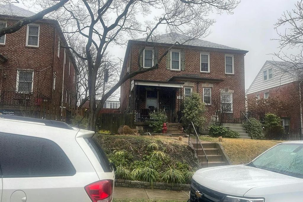 Photo of 2413 Pelham Avenue, Other Florida, MD 21213 (MLS # 397826)