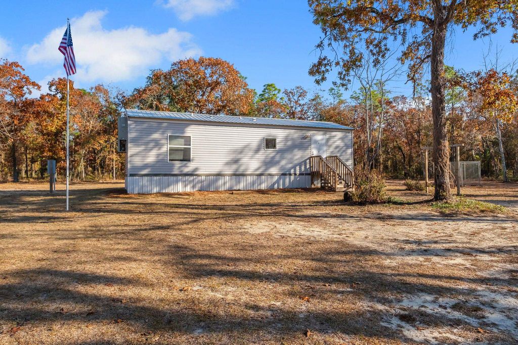 Photo of 965 Cooks Landing Road, Quincy, FL 32351 (MLS # 393556)