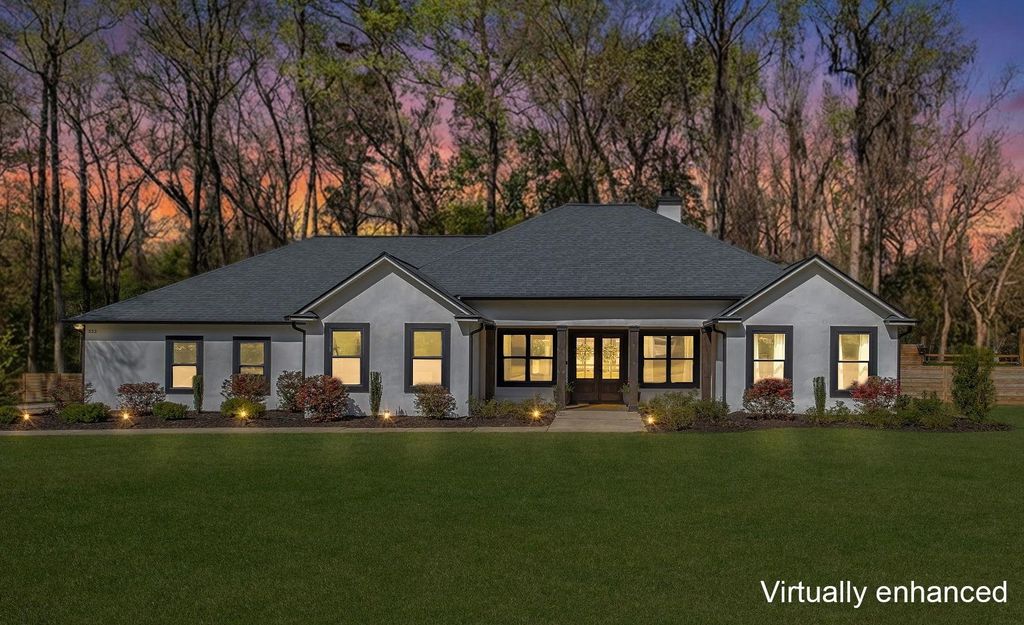 Photo of 322 Spruce Creek Drive, Tallahassee, FL 32312 (MLS # 397144)