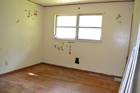 Tiny photo for 922 Creek Road, Tallahassee, FL 32305 (MLS # 390833)