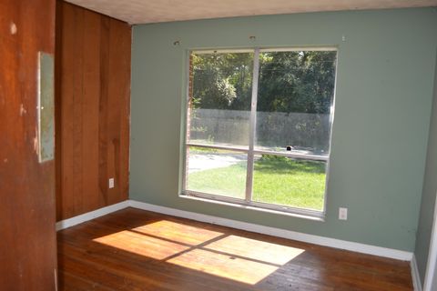 Tiny photo for 922 Creek Road, Tallahassee, FL 32305 (MLS # 390833)