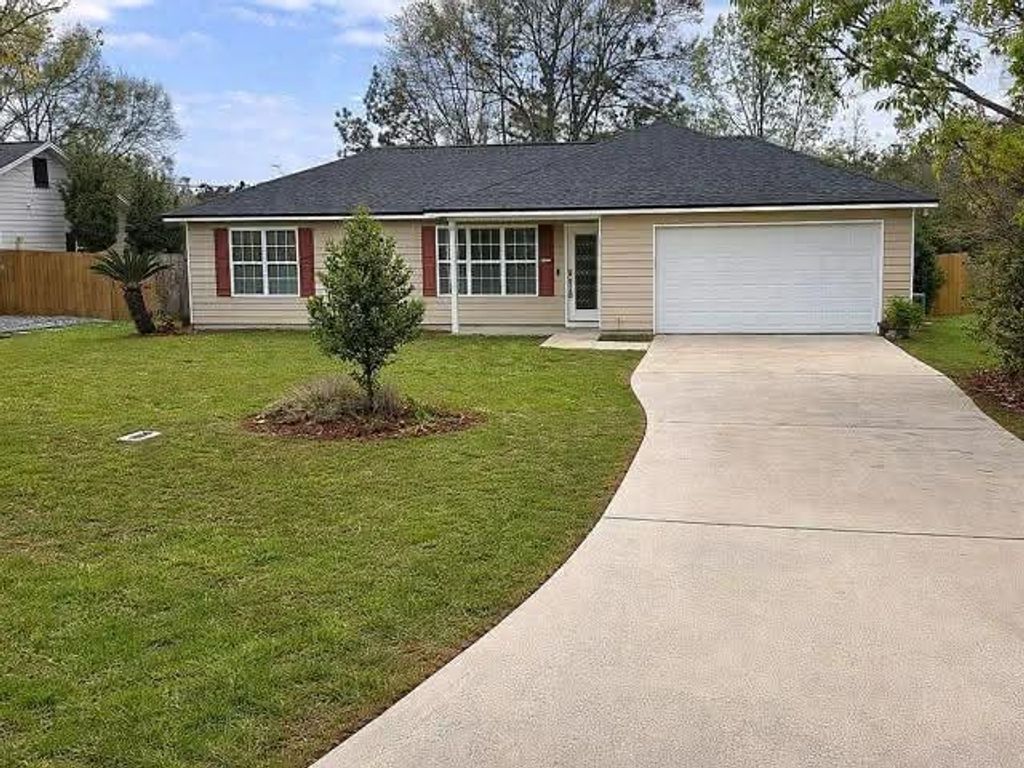 Photo of 31 Stevens Drive, Midway, FL 32343 (MLS # 397527)