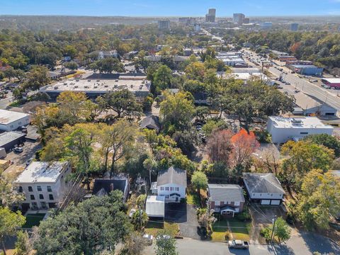 Tiny photo for 231 Lafayette Circle, Tallahassee, FL 32303 (MLS # 394414)