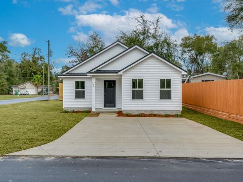 A home in Crawfordville