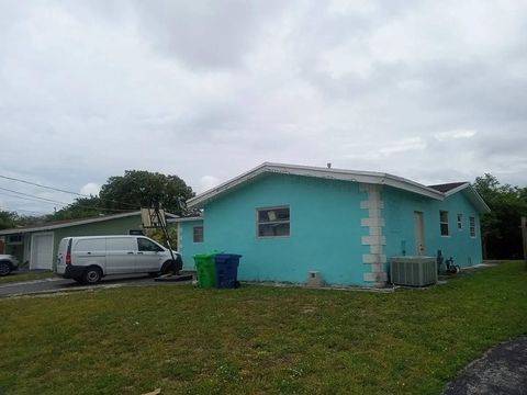 Tiny photo for 8400 NW 24th Place, Other Florida, FL 33322 (MLS # 400418)