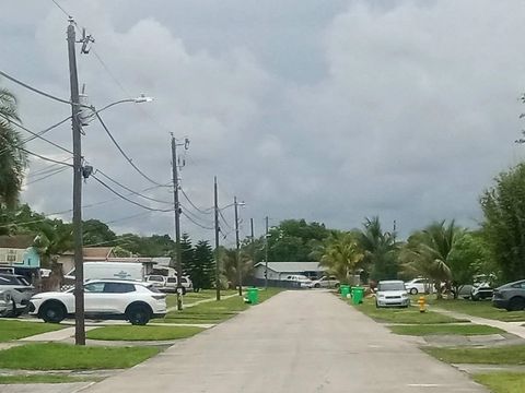 Tiny photo for 8400 NW 24th Place, Other Florida, FL 33322 (MLS # 400418)