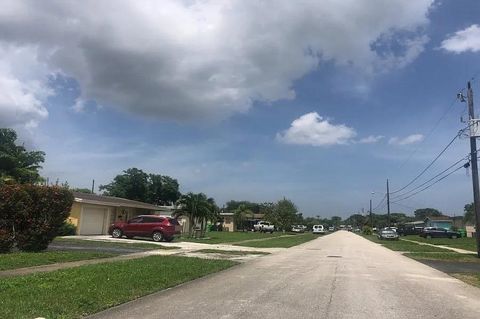 Tiny photo for 8400 NW 24th Place, Other Florida, FL 33322 (MLS # 400418)