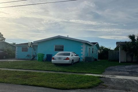 Tiny photo for 8400 NW 24th Place, Other Florida, FL 33322 (MLS # 400418)