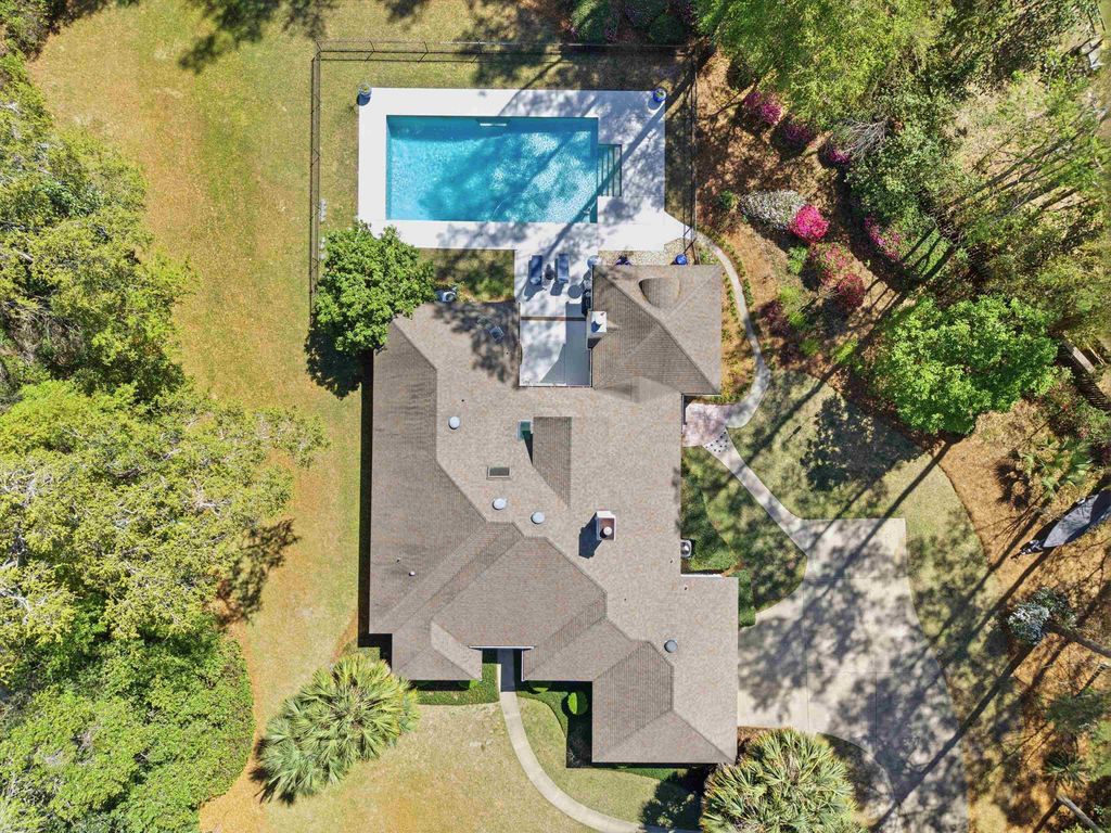 Photo of 712 Forest Lair, Tallahassee, FL 32312 (MLS # 397342)