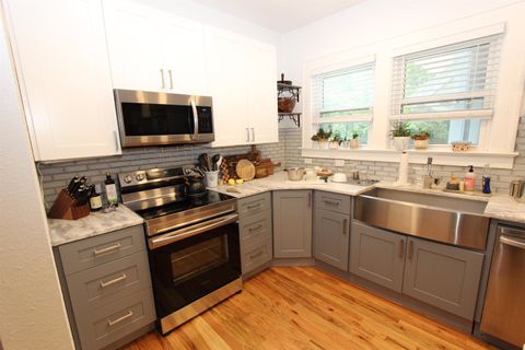Tiny photo for 129 N Meridian Street, Tallahassee, FL 32301 (MLS # 399997)