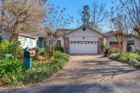 Photo of 1711 Silverwood Drive, Tallahassee, FL 32301 (MLS # 394970)