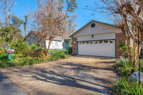Tiny photo for 1711 Silverwood Drive, Tallahassee, FL 32301 (MLS # 394970)