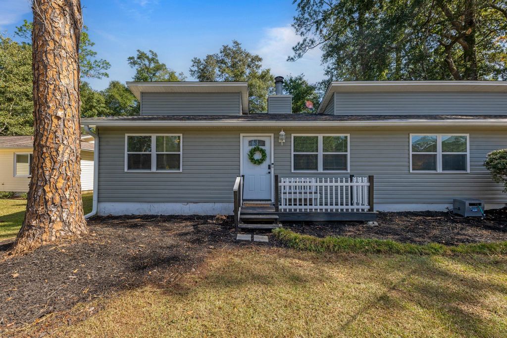 Photo of 2628 Vassar Rd, Tallahassee, FL 32309 (MLS # 392552)