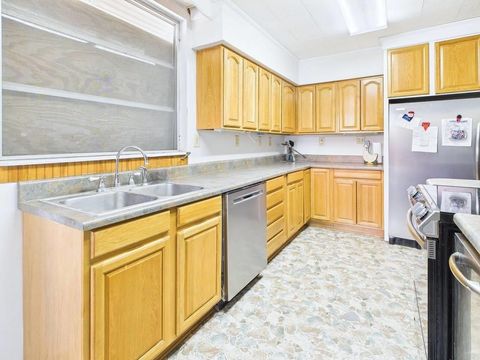 Tiny photo for 611 W Green Street, Perry, FL 32347 (MLS # 397642)