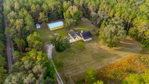 A home in Crawfordville