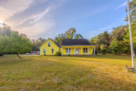 A home in Crawfordville