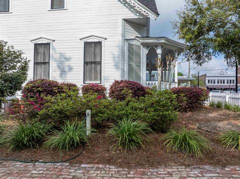 Tiny photo for 231 SW Rutledge Street, Madison, FL 32340 (MLS # 397955)