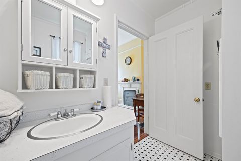 Tiny photo for 231 SW Rutledge Street, Madison, FL 32340 (MLS # 397955)