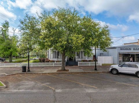 Tiny photo for 231 SW Rutledge Street, Madison, FL 32340 (MLS # 397955)