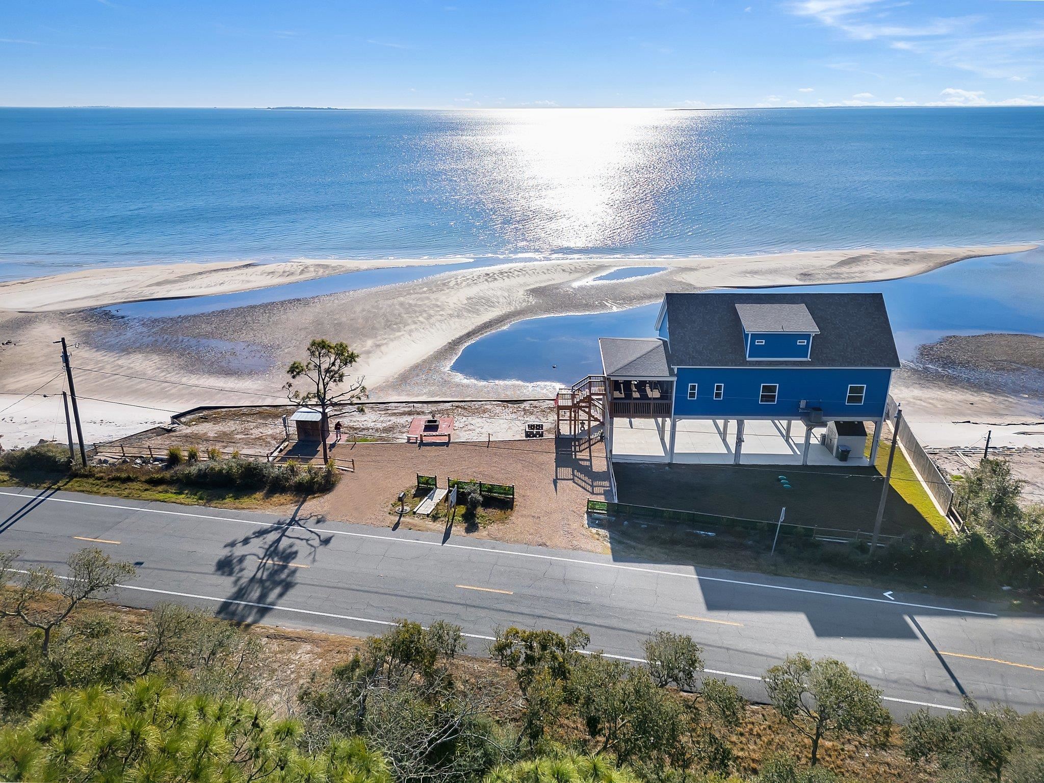 2324 Coastal Highway 98 W