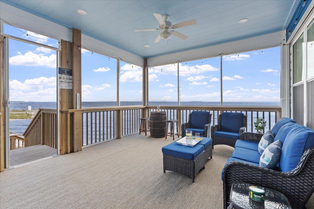 2324 Coastal Highway 98 W