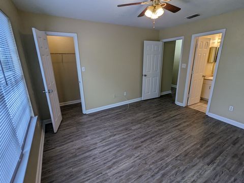 Tiny photo for 729 Wailes Street, Tallahassee, FL 32310 (MLS # 392315)